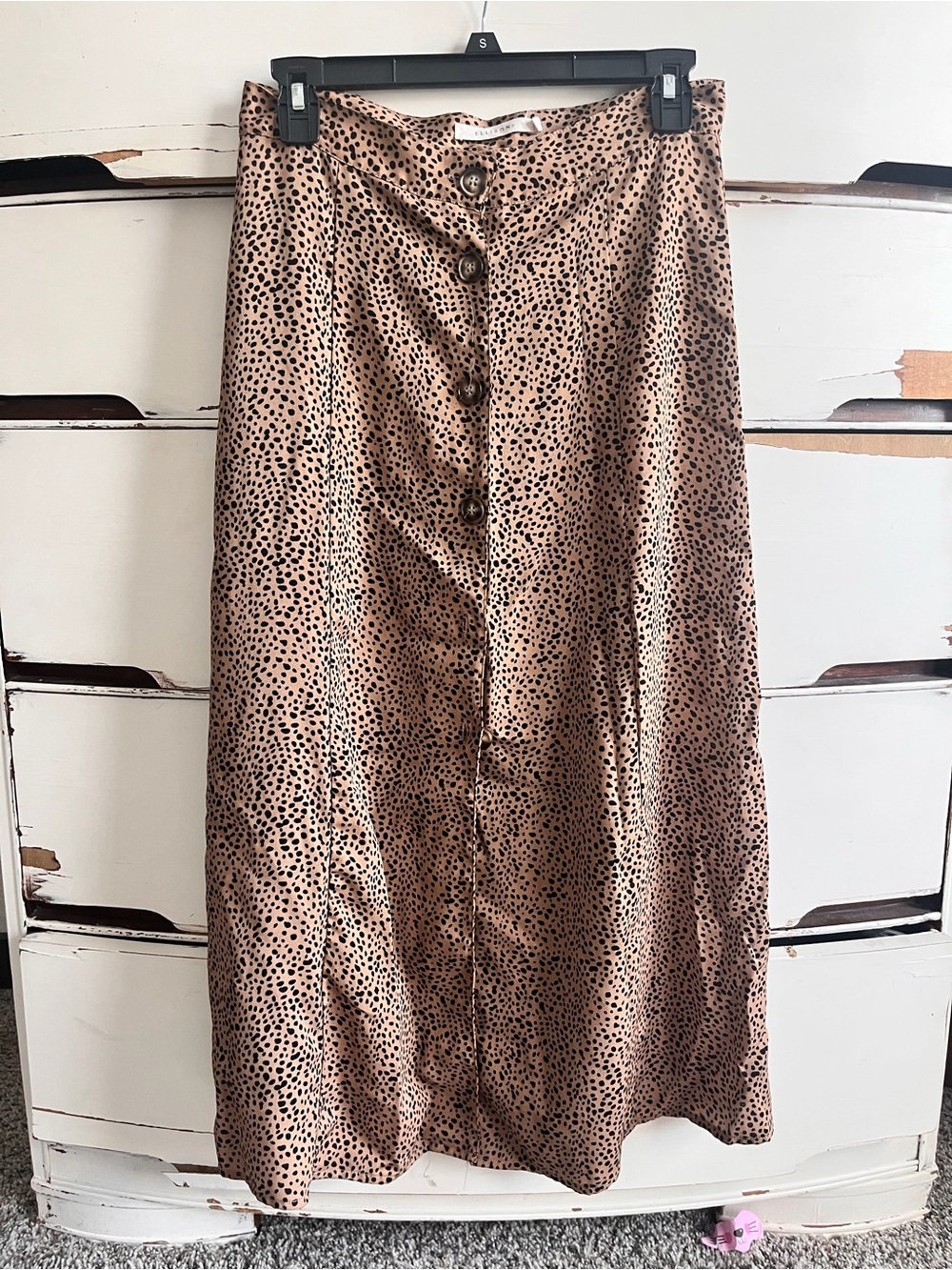 Button-Front Tan Leopard Print Midi Skirt